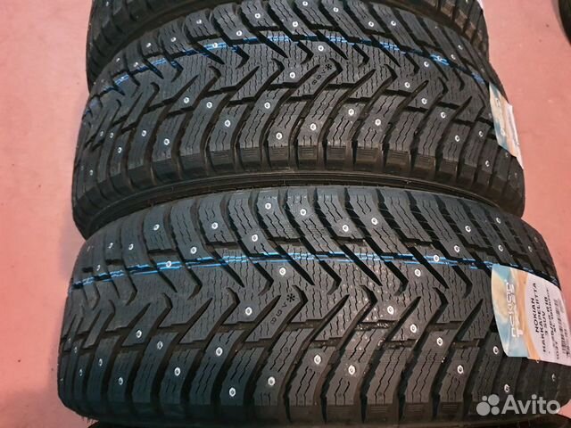 225/55/18 Nokian Hakkapeliitta 8 SUV