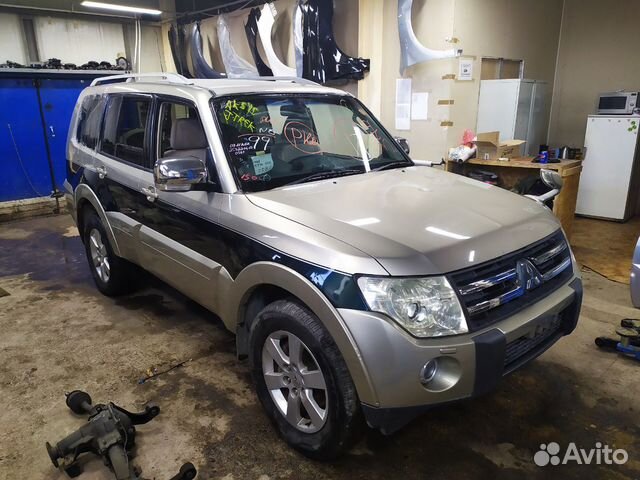Mitsubishi Pajero 4 3.8л АКПП