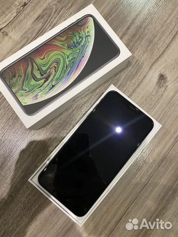 Телефон iPhone XS Max 64 gb