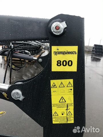 Фронтальный погрузчик T-209 (800) Metal-Fach, кун