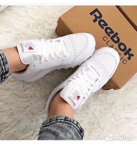 Кроссовки Reebok Classic белые, черные Кроссовки Reebok Classic белые, черные