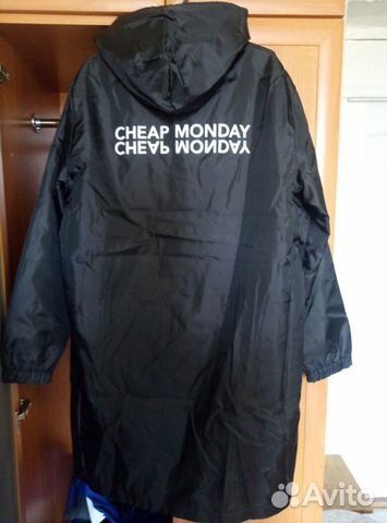 Плащ-Дождевик Cheap Monday. M-L Плащ-Дождевик Cheap Monday. M-L
