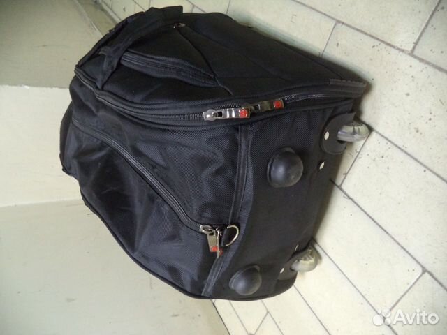Сумка-чемодан на колёсиках