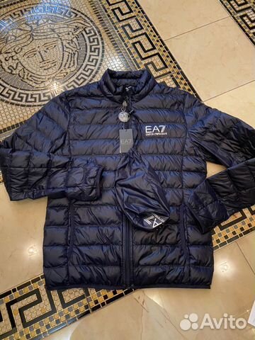 Куртка emporio Armani оригинал Куртка emporio Armani оригинал