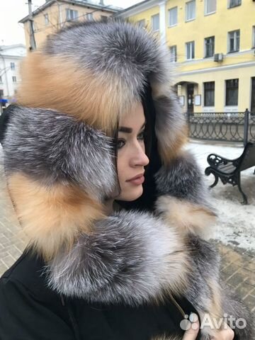 Парка с натуральным мехом песца Парка с натуральным мехом песца