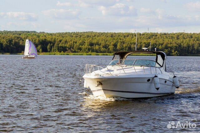 Моторная яхта Wellcraft Martinique 3700 Моторная яхта Wellcraft Martinique 3700