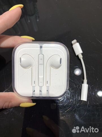Новые наушники apple earpods C разьемом 3,5мм Новые наушники apple earpods C разьемом 3,5мм
