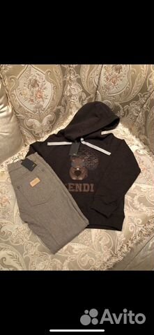 Fendi Оригинал Новое Fendi Оригинал Новое