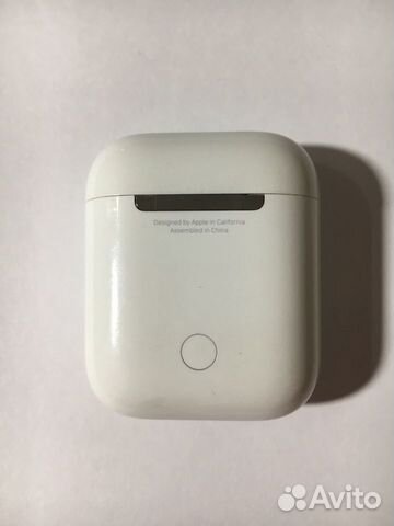 Кейс для AirPods