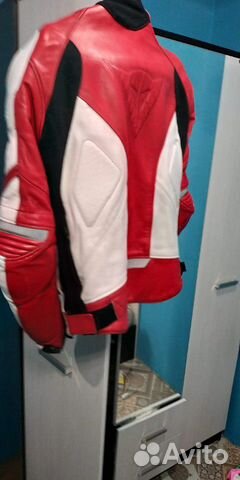 Кожаная мотокуртка Dainese