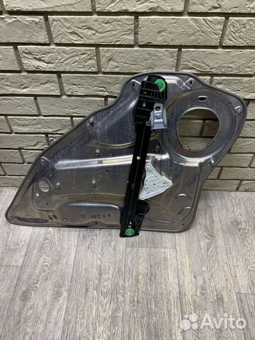 Mercedes W204 Стеклоподъемник электр. задний LH RH