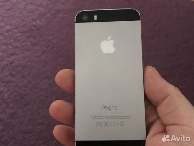 Телефон iPhone 5s Телефон iPhone 5s