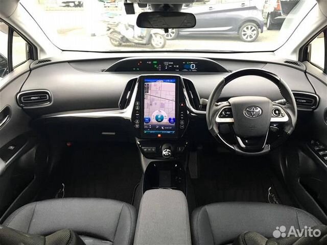 Toyota Prius PHV 1.8 CVT, 2018, 19 000 км Toyota Prius PHV 1.8 CVT, 2018, 19 000 км