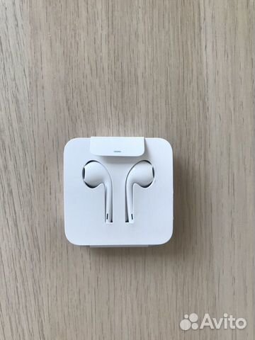 Наушники Apple EarPods Lightning Наушники Apple EarPods Lightning