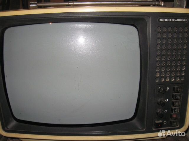 Продам телевизор Юность-406д