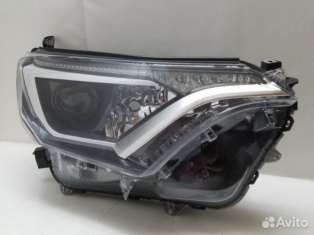 Фара правая Toyota Rav4 40 Фара правая Toyota Rav4 40