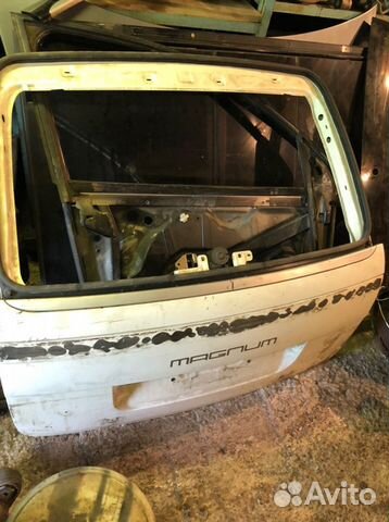 Крышка багажника задняя Porsche Cayenne 955