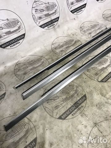 Молдинг двери передней левой Mercedes W246 B 2011)