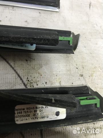 Молдинг двери передней левой Mercedes W246 B 2011)