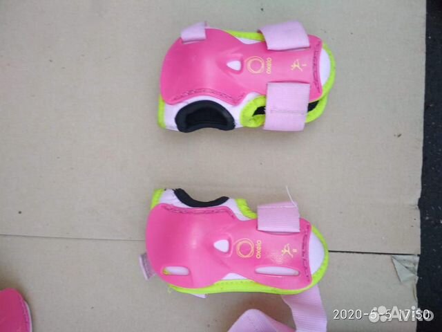 Защита для роликов и шлем для 5-8 лет Защита для роликов и шлем для 5-8 лет