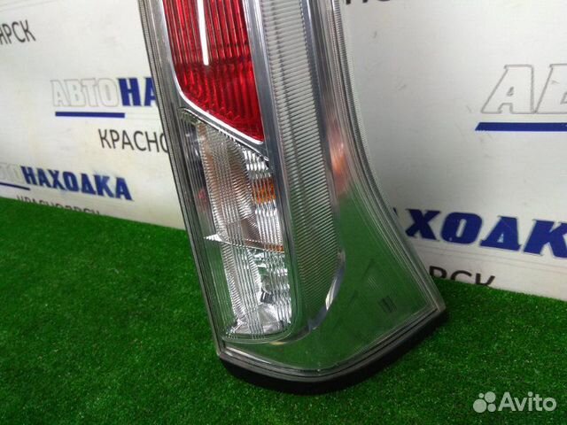 Фонарь задний задний правый Nissan Serena C26