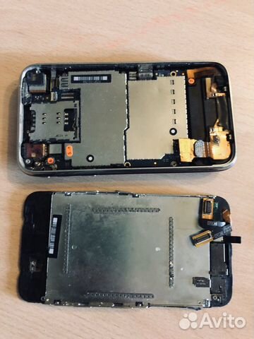 Телефон iPhone 3GS Телефон iPhone 3GS