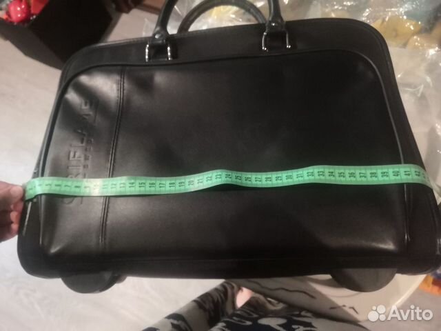 Чемодан, бизнес-кейс, новый