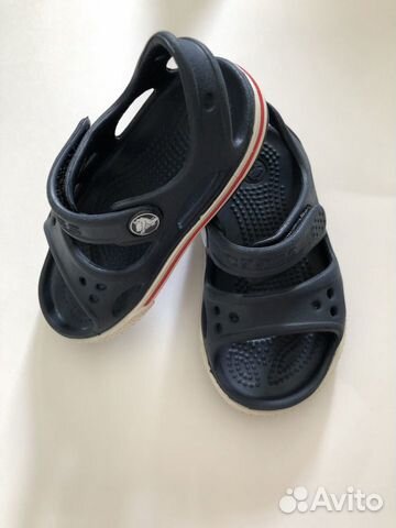 Crocs детские темно-синие сандали С5 - 22 размер Crocs детские темно-синие сандали С5 - 22 размер