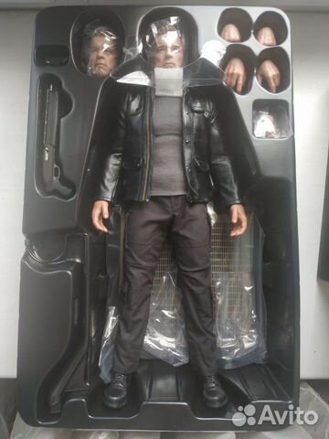 Hot Toys Terminator Genisys T-800 Guardian 1/6 MMS