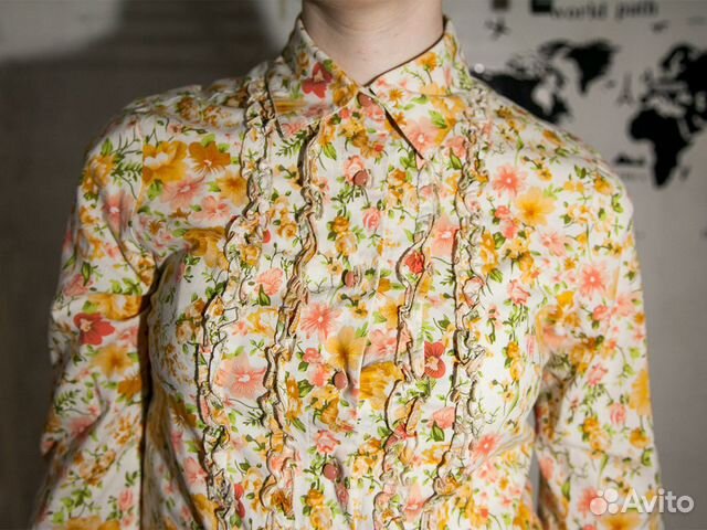 Рубашка яркая