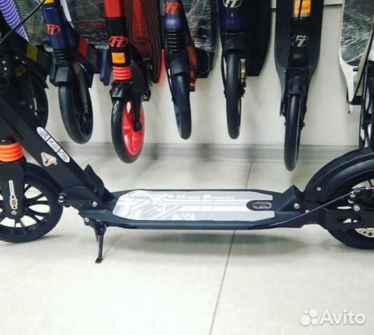 Самокат с ножным + ручным дисковым тормозом Самокат с ножным + ручным дисковым тормозом