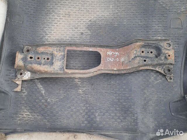 Балка передняя Мазда Демио 1