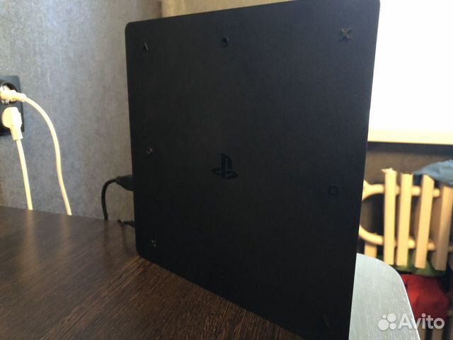 Sony PlayStation 4 Slim 1tb