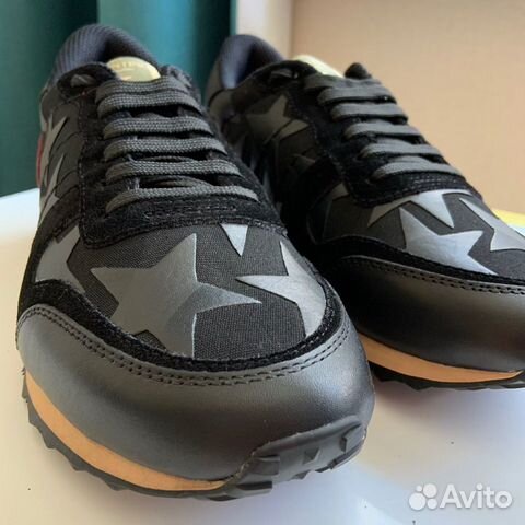 Новые кроссовки Valentino garavani