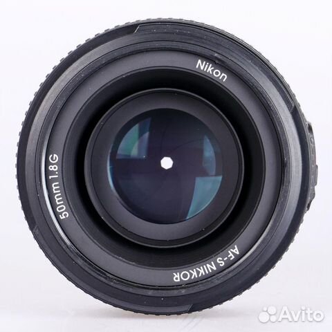 Nikon 50mm f/1.8 G AF-S Nikkor Nikon 50mm f/1.8 G AF-S Nikkor