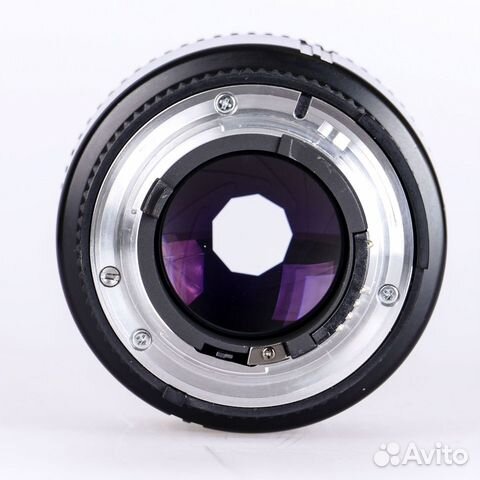 Nikon 85mm f/1.8 D AF Nikkor