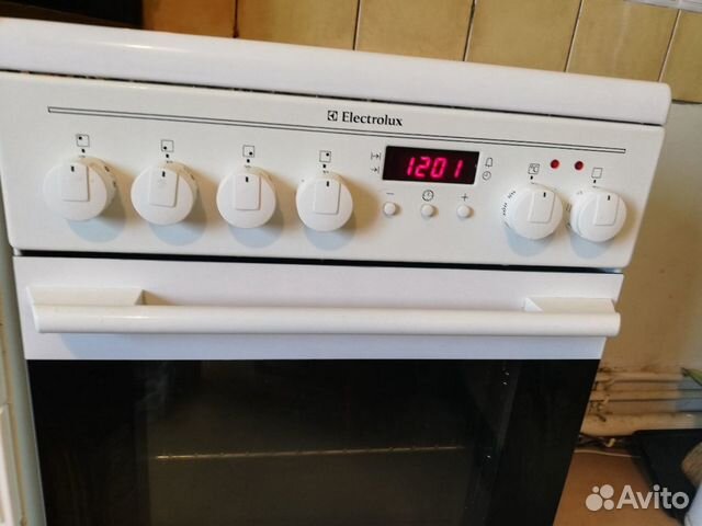 Плита электрическая Electrolux EKC 513509 W Плита электрическая Electrolux EKC 513509 W