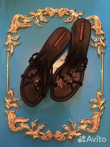 Шлепанцы на лето prada новые Италия натур