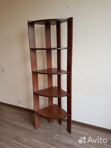 Стеллаж с угловыми полками