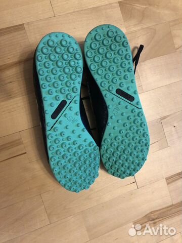Бутсы шиповки сороконожки New Balance Бутсы шиповки сороконожки New Balance