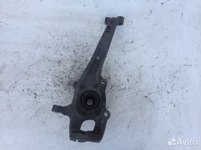 Кулак поворотный передний правый Audi A4 2.0 tfsi Кулак поворотный передний правый Audi A4 2.0 tfsi