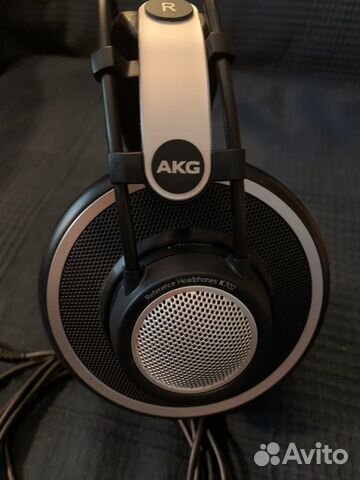 Студийные наушники AKG K702