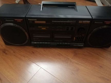 Двухкасетный магнитофон