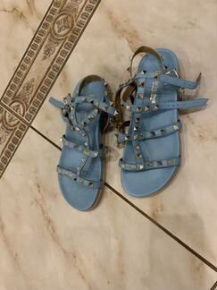 Босоножки голубые