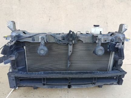 Кассета радиаторов Toyota Prius 4 2017 гибрид