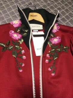 Новый стильный свитшот от Gucci