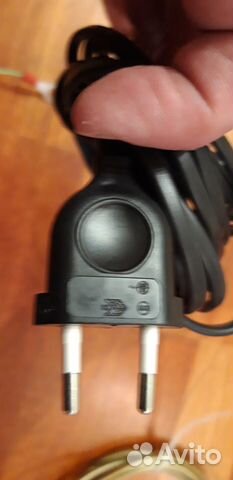 Кабель с вилкой черный