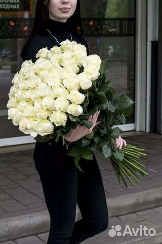 Букет крупных белых роз 70 сантиметров 25 51роза