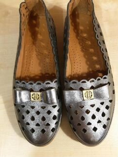 Женские кожаные туфли