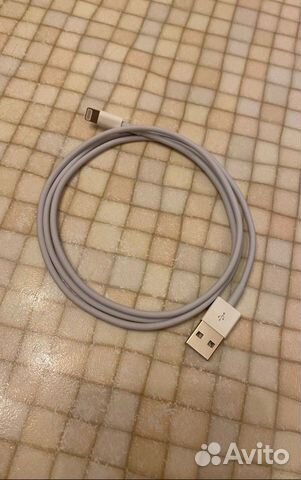 Зарядка на iPhone оригинал